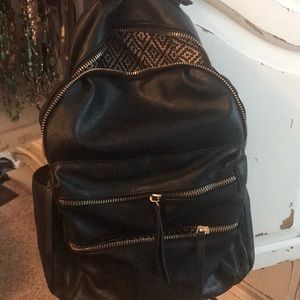 Lge backpack 5 ext pockets and several int Pockets